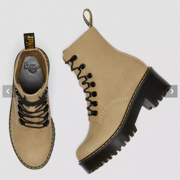 Dr Martens Leona combat lace up boots in Sand Nubuck Sz 7W - Picture 3 of 12